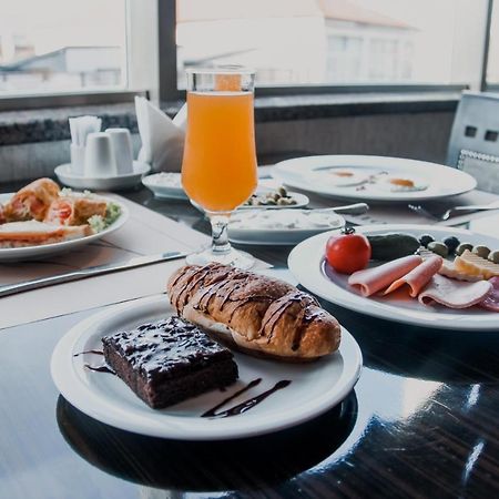 Iron Hotel Hokmeli Exterior photo